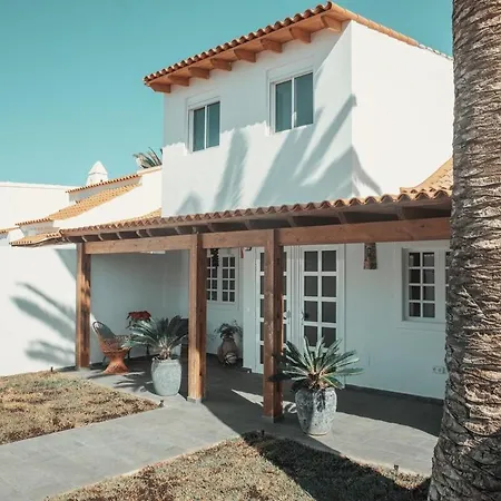 Апартаменты Luxurious In Southern Tenerife Сан Мигель